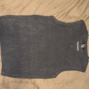 L/G Dockers gray sweater v-neck vest